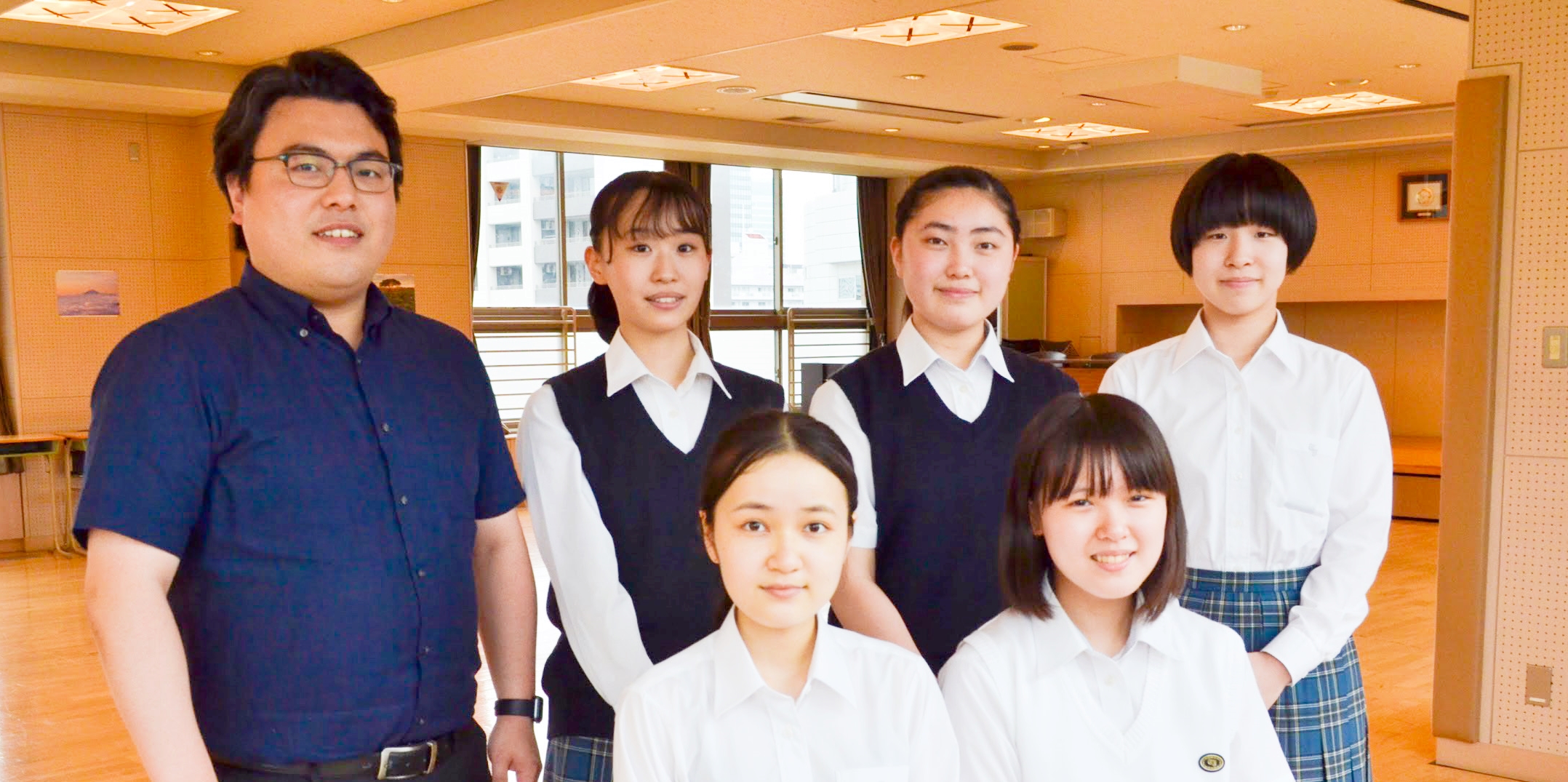 自分にできることをやっていく 貪欲さ が未来を変える 東京女子学園 Nec未来創造会議 座談会 ログミーbiz