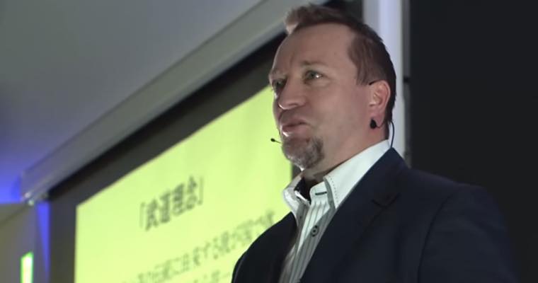 なぜ外国人は武道にハマるのか? サッカーや野球にはない「残心」の美しさ