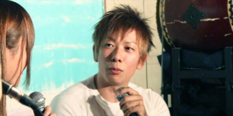 カリスマAV男優しみけんの人生を変えた2本の電話