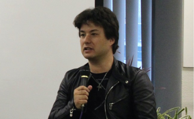 「語学学校なんて行かなくていい」海外展開に尻込みする日本人の弱点