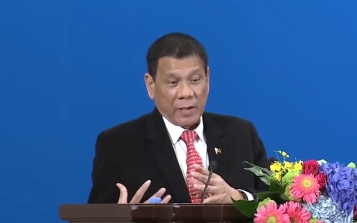 「アメリカ人は礼節のない人種」比ドゥテルテ大統領、米との決別を宣言