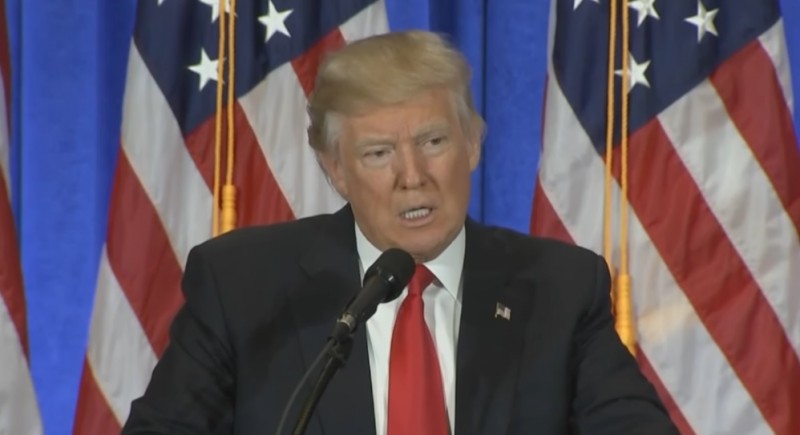 トランプ氏「オバマケアはまったくひどい制度、廃止・代替する」当選後初の会見で語った今後の展望