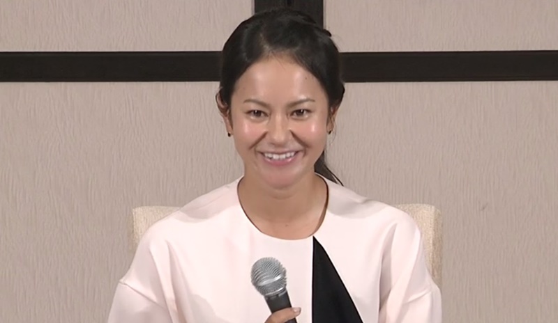 宮里藍が引退会見で語った家族の絆「自分が進む道をただ見守ってくれた」