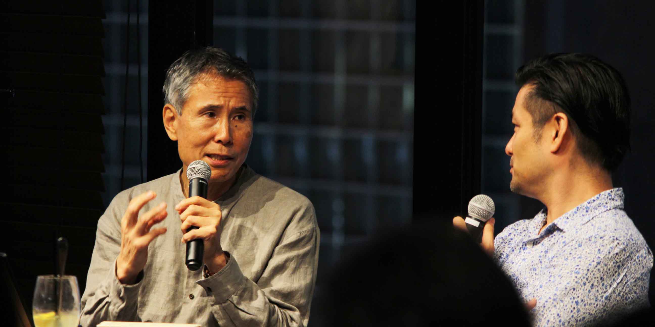 上下関係を過度に重んじる「サル化する日本社会」が、ゴリラから学ぶべきこと