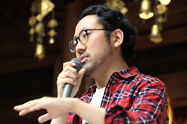 お金の民主化で社会はどう変わる? CAMPFIRE家入氏が語った、1日を50円で売るホームレス小谷氏のすごさ