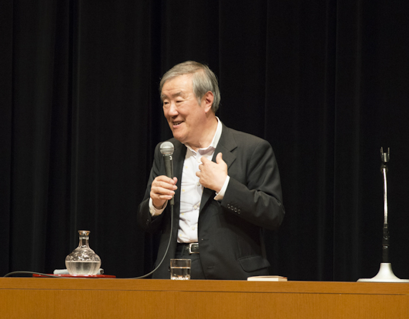 「ビジネス本を数冊読むだけでは仕事に役立たない」 ライフネット出口氏が語る、本との付き合い方