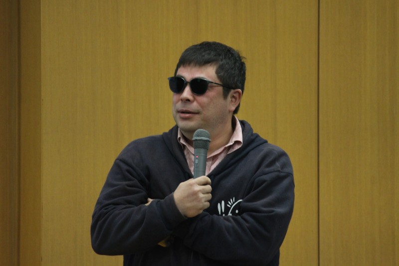 障がい者スポーツは感動物語ではない 元NHK_PR1号・浅生鴨氏が新著『伴走者』に込めた思い